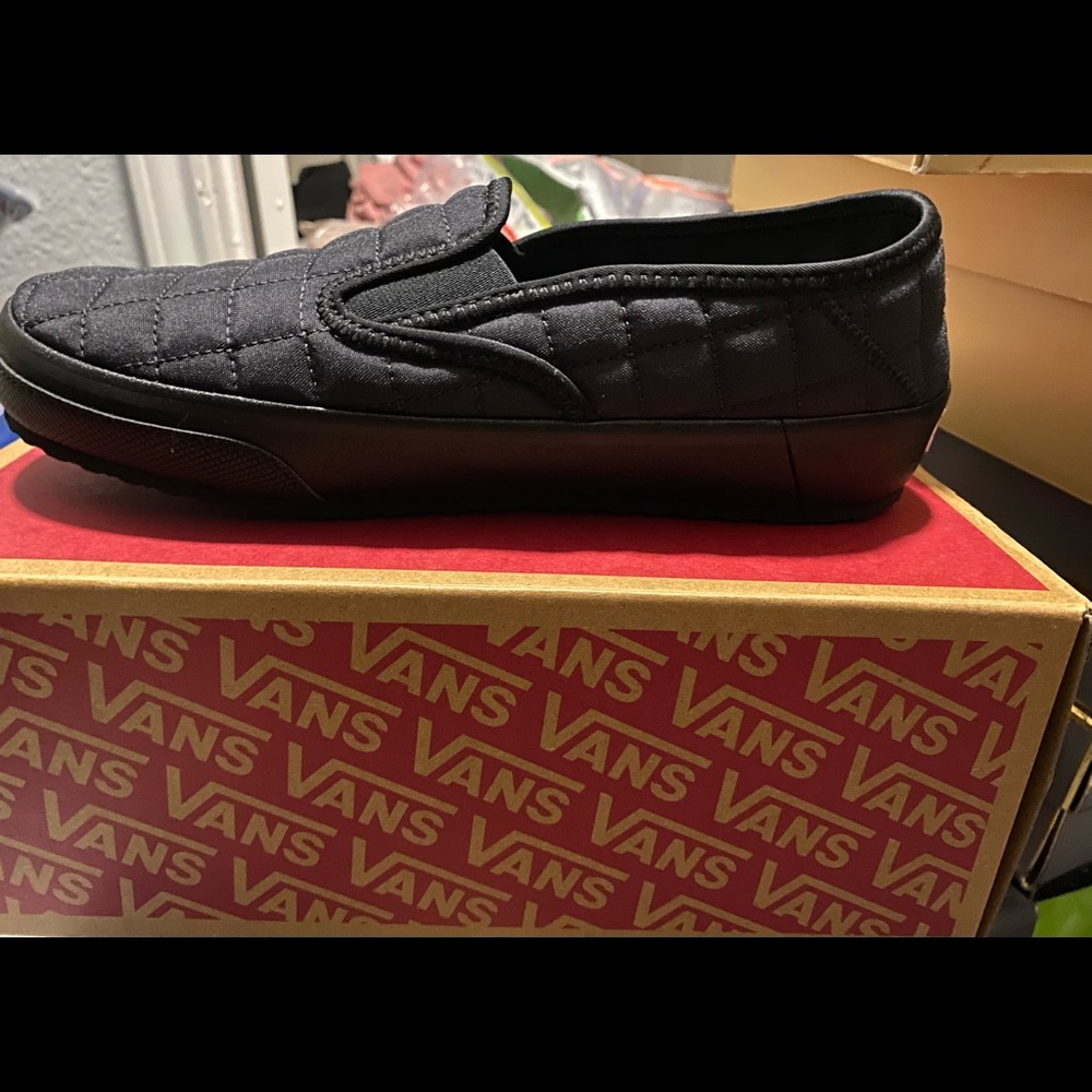 Vans slipper shoe (black)